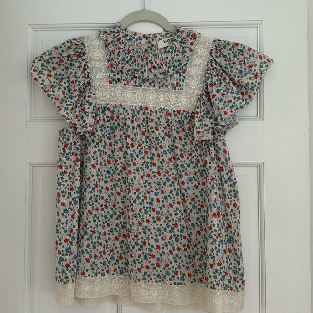 Sea NYC flutter sleeve blouse with lace